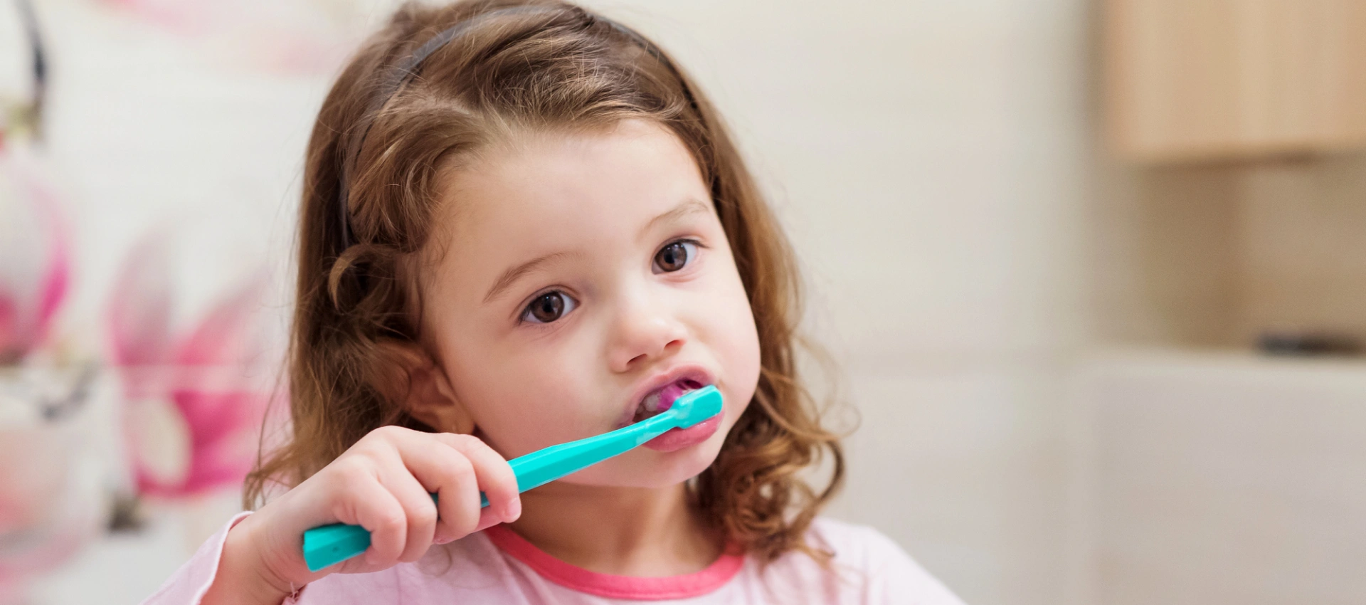 Infant Oral Care: How to Clean Baby Gums and Teeth